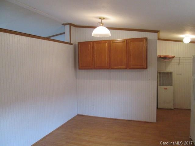 136 Asbury Road - Photo 8