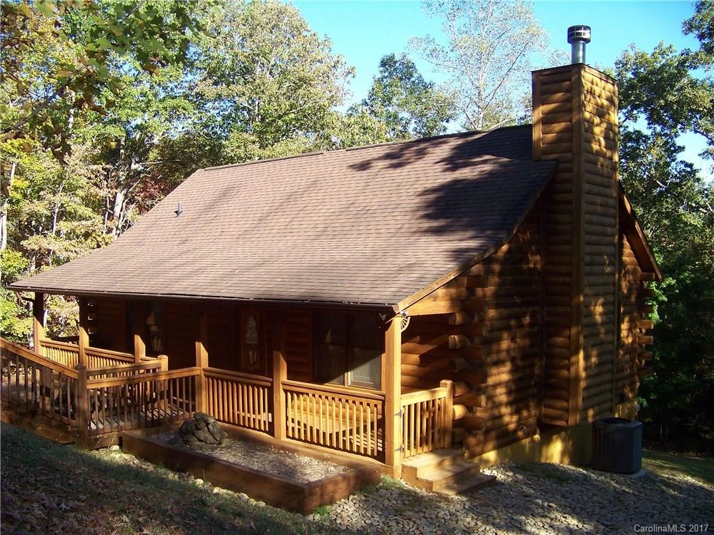 447 Travelers Rest Lane