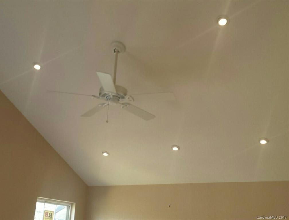 102 Virginia Avenue - Photo 16