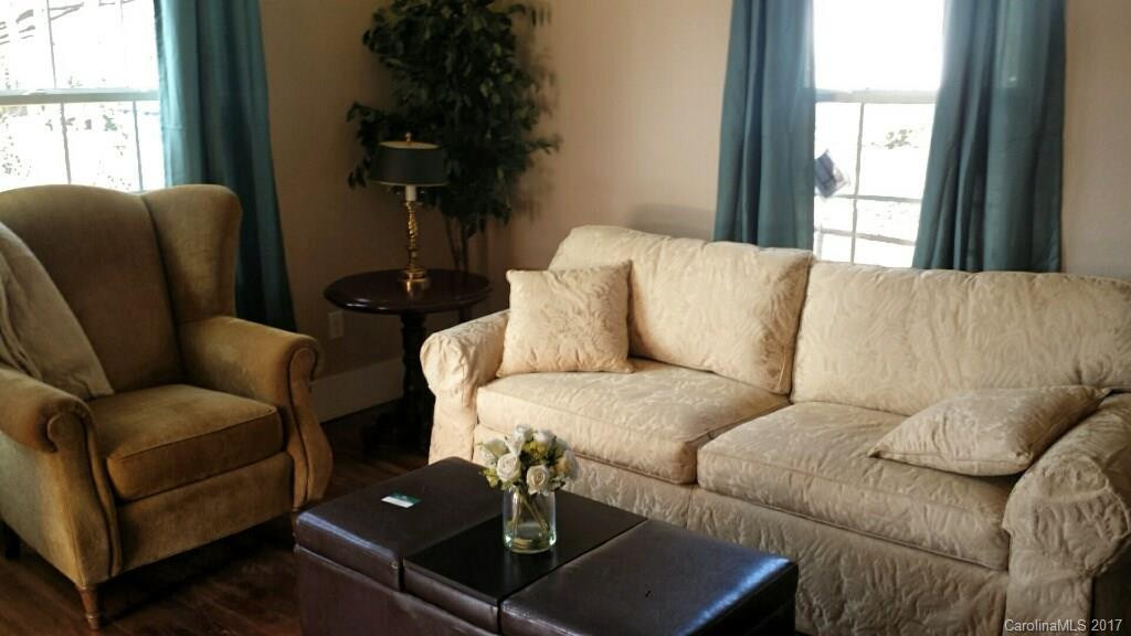 102 Virginia Avenue - Photo 3