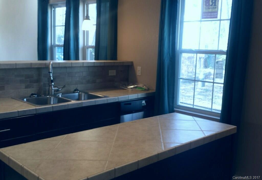102 Virginia Avenue - Photo 9