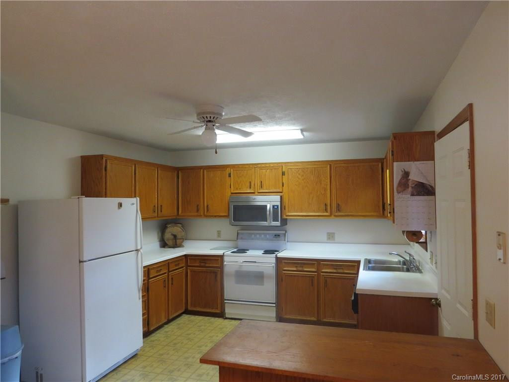 93 Windover Drive - Photo 2