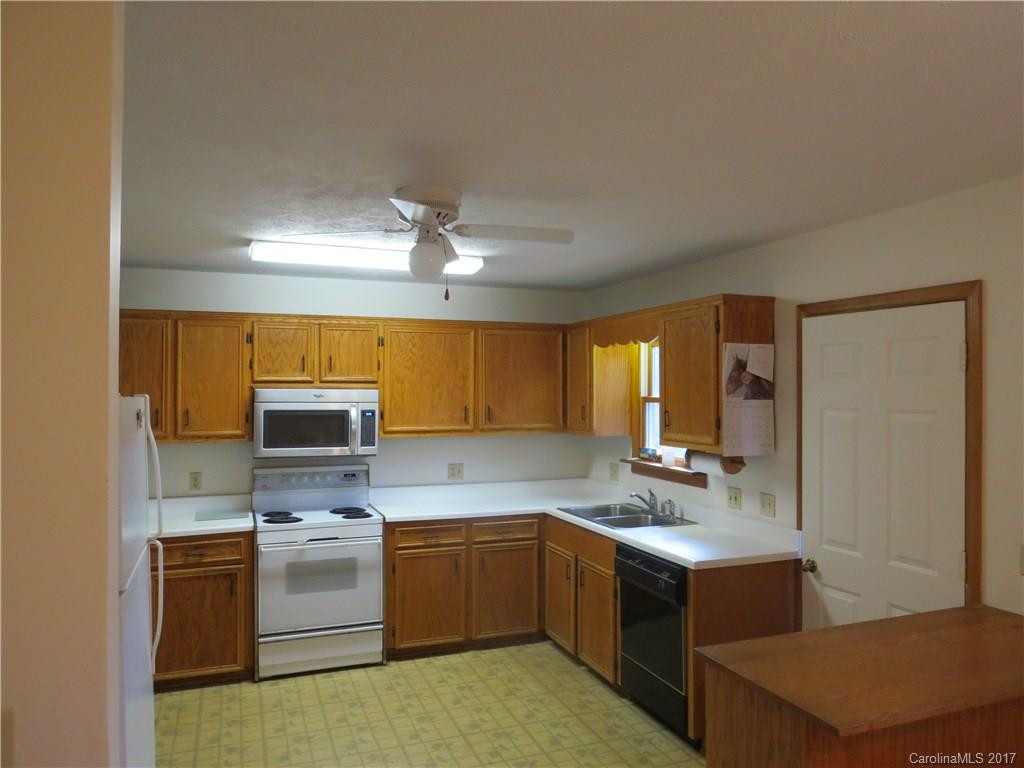 93 Windover Drive - Photo 3