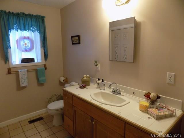 196 Huntley Road - Photo 14