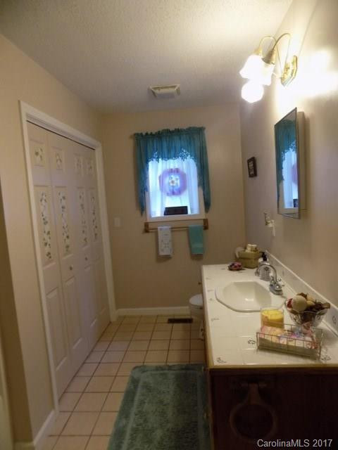 196 Huntley Road - Photo 15