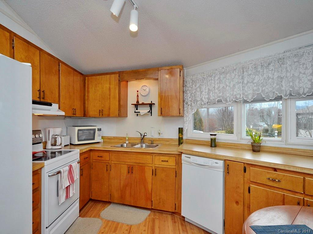 170 Windy Hill Drive - Photo 3