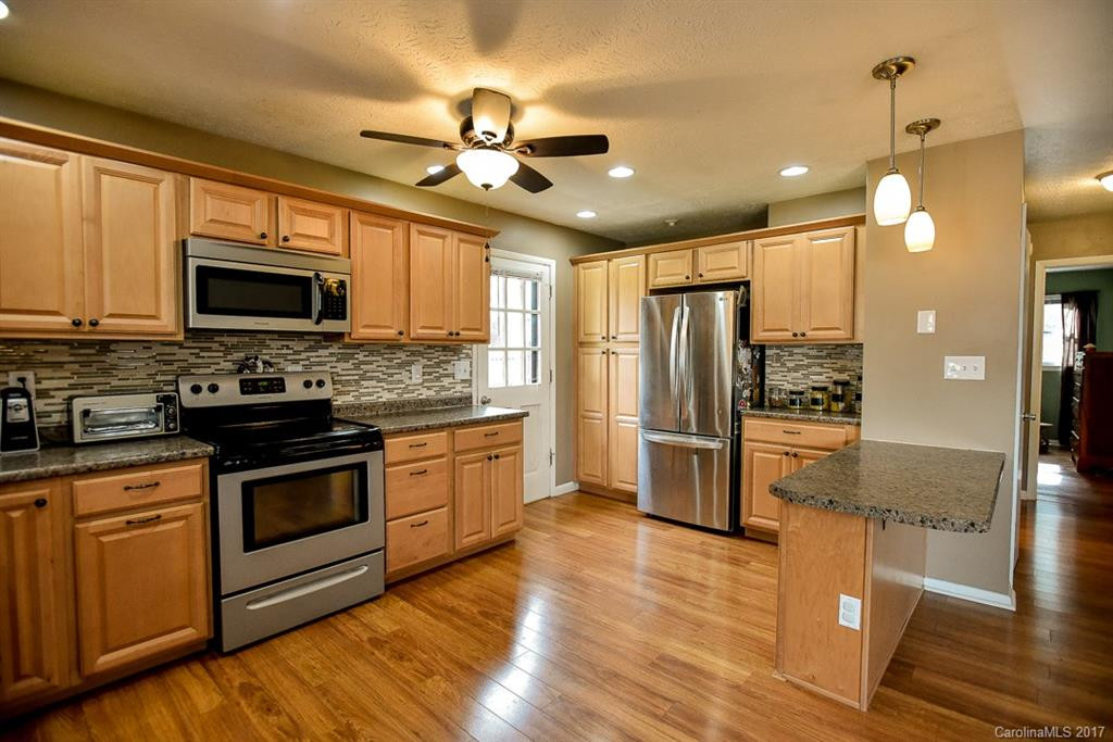 9 Oakland Street - Photo 4