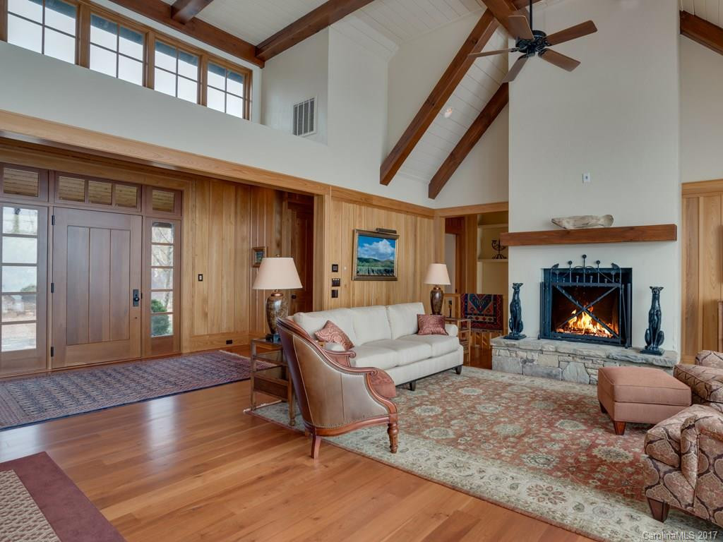 305 Kincaid Drive - Photo 2