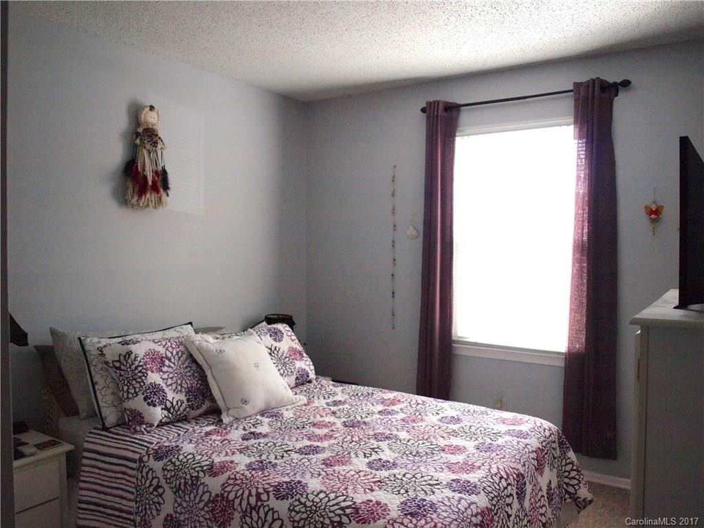 29 Knoll Ridge Drive #8 - Photo 10
