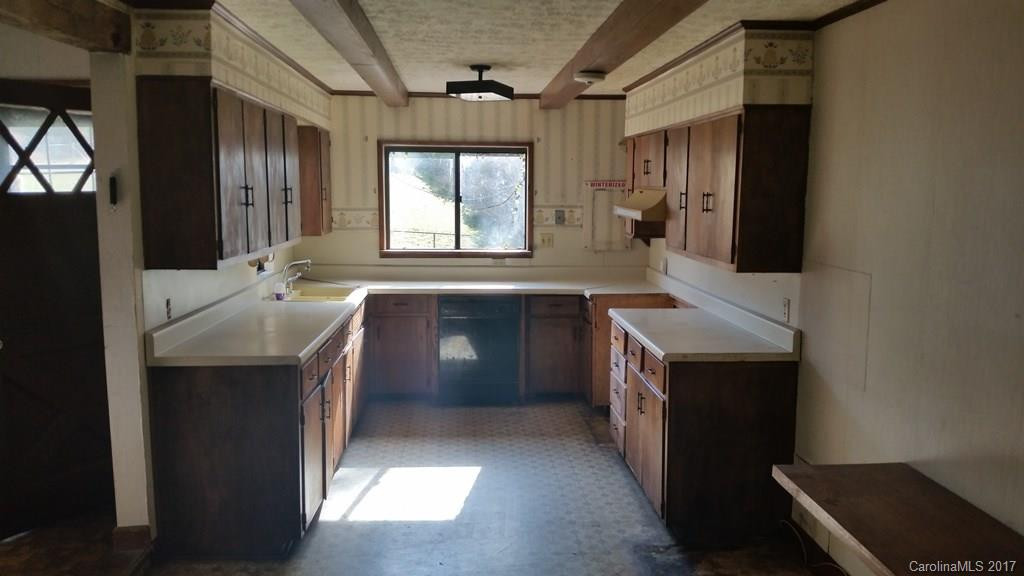 530 Fruitland Road - Photo 3