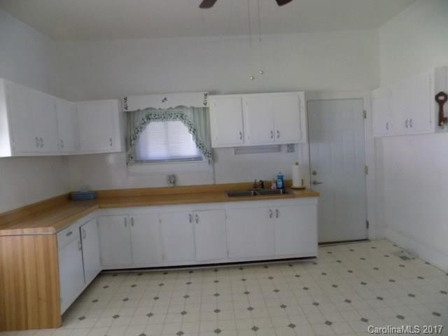 131 Victory Drive - Photo 2