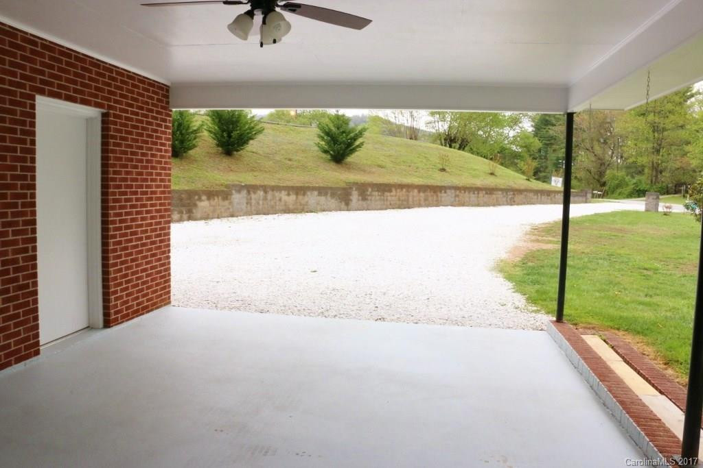 4461 Old Hendersonville Highway - Photo 11