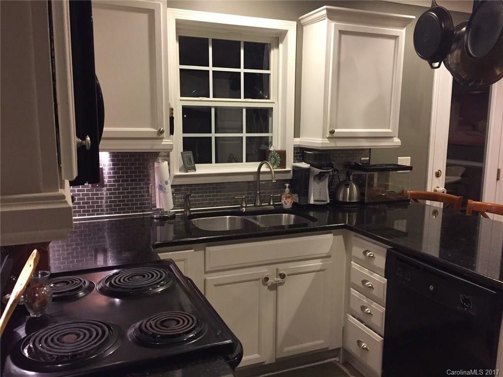 24 Lanceford Circle #- - Photo 2