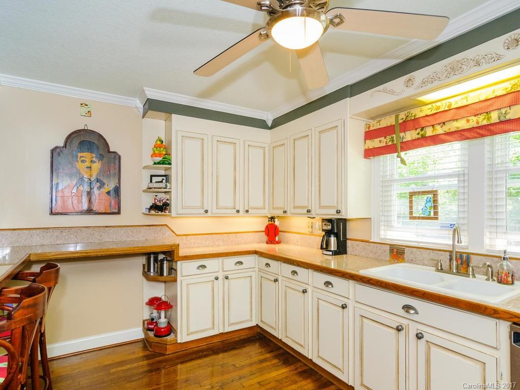 1041 Kanuga Road - Photo 11