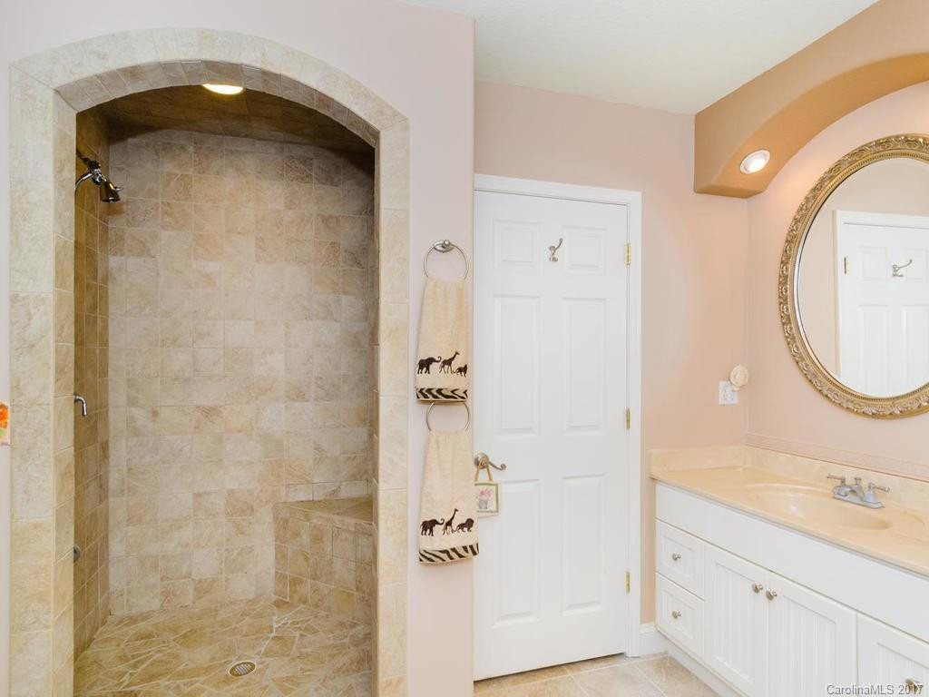1041 Kanuga Road - Photo 16