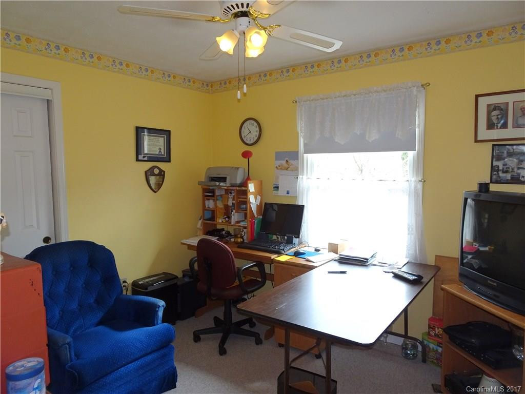 92 Beech Glen Drive - Photo 13