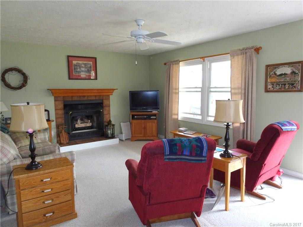 92 Beech Glen Drive - Photo 4