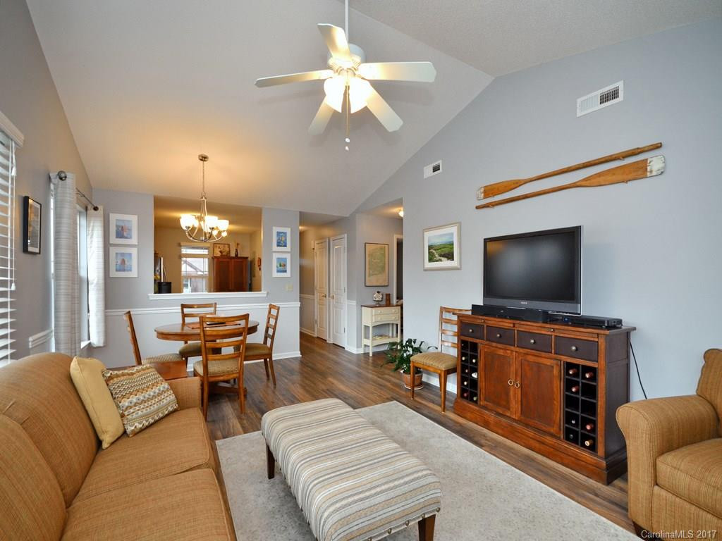 2306 Deermouse Way #400 - Photo 3