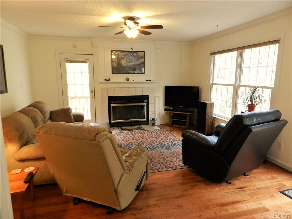 15 Skyview Court - Photo 8