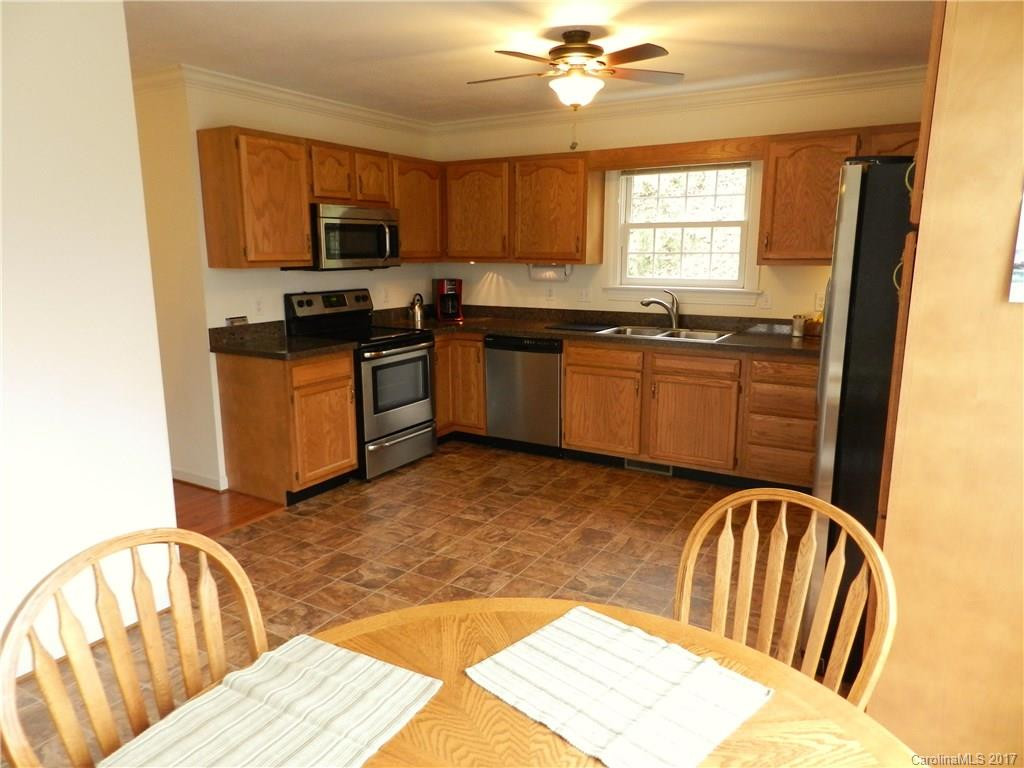 15 Skyview Court - Photo 10