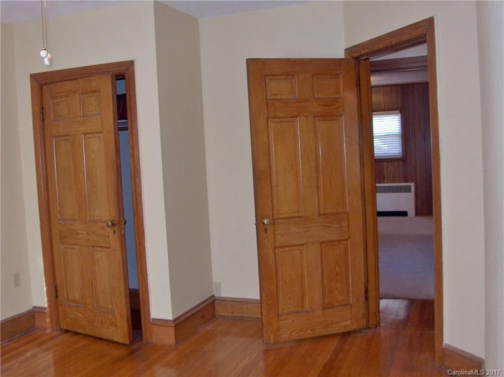 212 Hillcrest Street - Photo 14