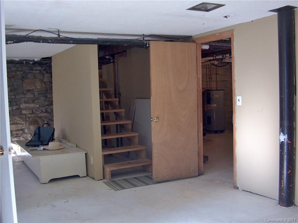212 Hillcrest Street - Photo 17