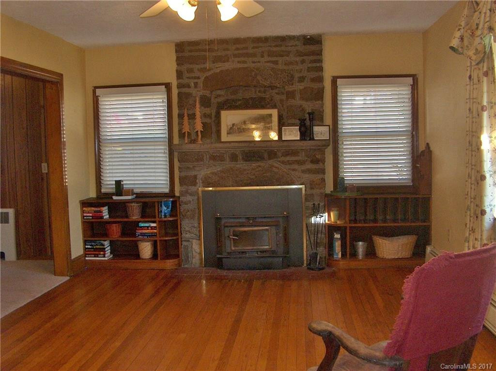 212 Hillcrest Street - Photo 8