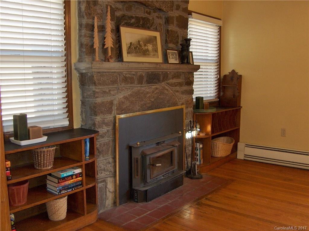 212 Hillcrest Street - Photo 9