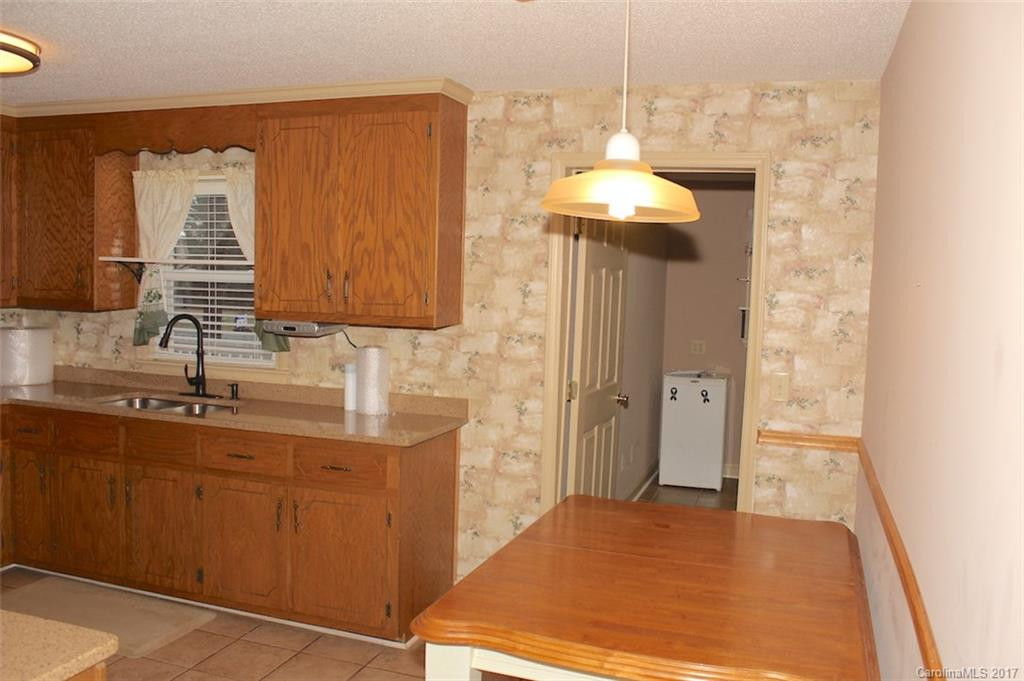 124 Hall Street - Photo 11