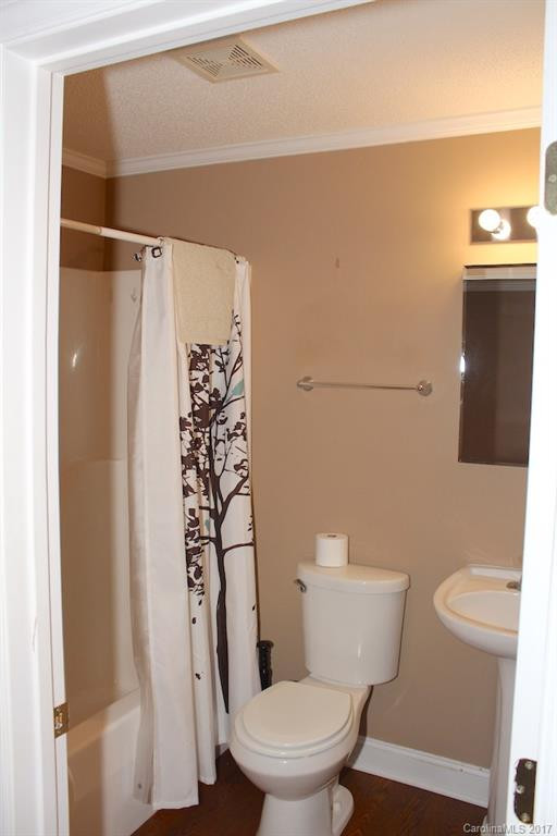 124 Hall Street - Photo 17