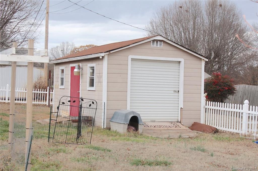 124 Hall Street - Photo 4