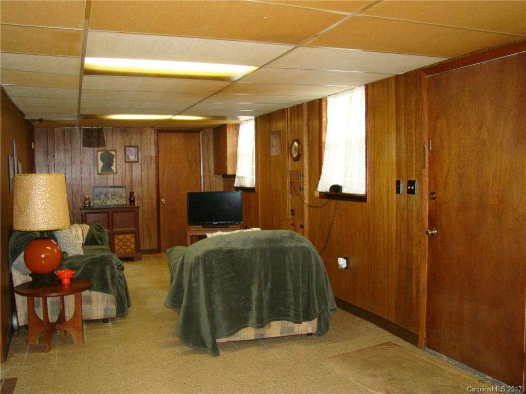 298 Erwin Hills Road - Photo 16