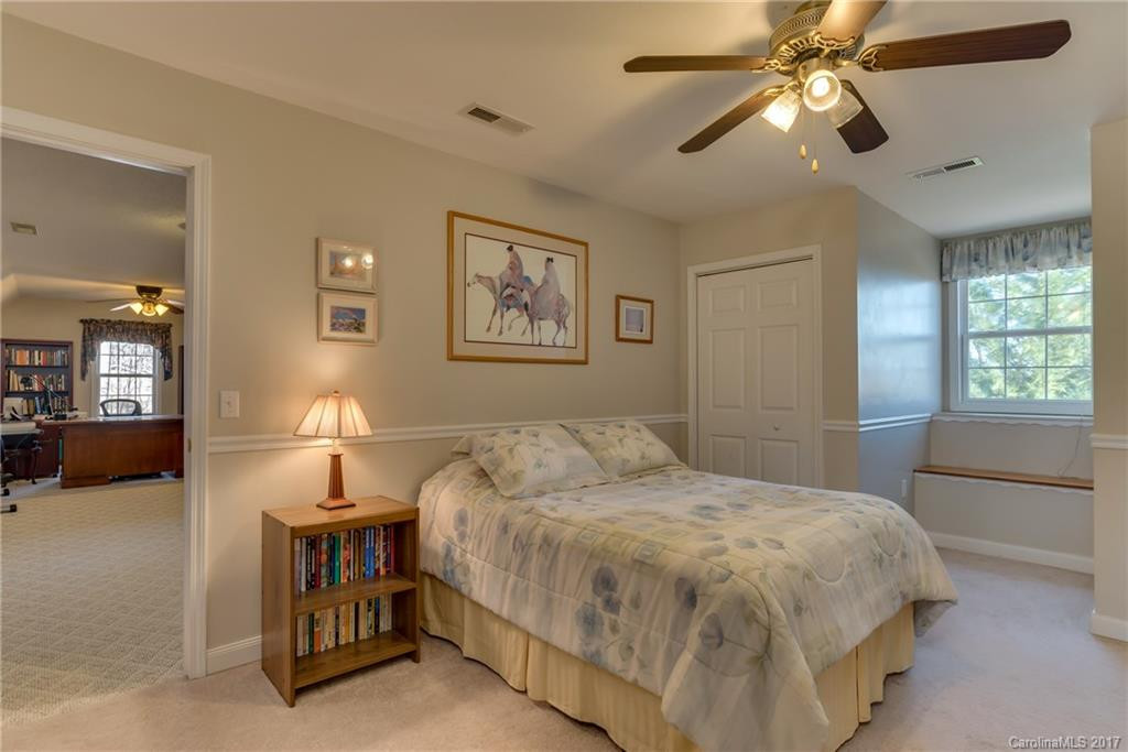 640 Laurel Heights Lane - Photo 18
