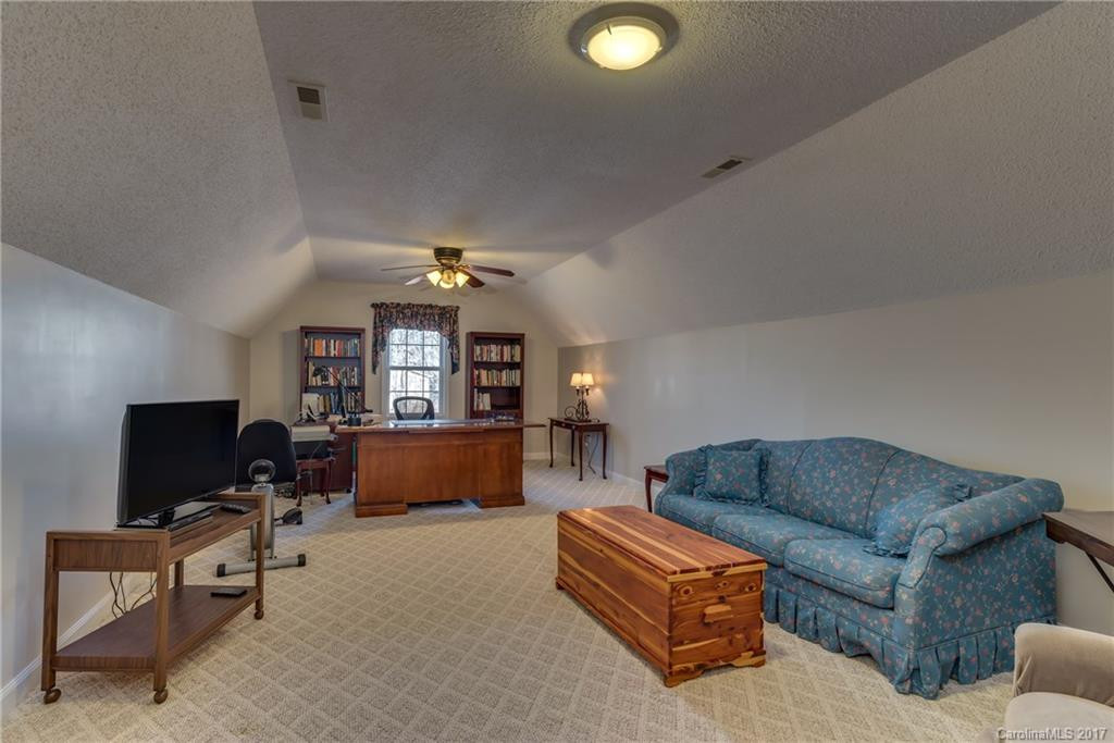 640 Laurel Heights Lane - Photo 19