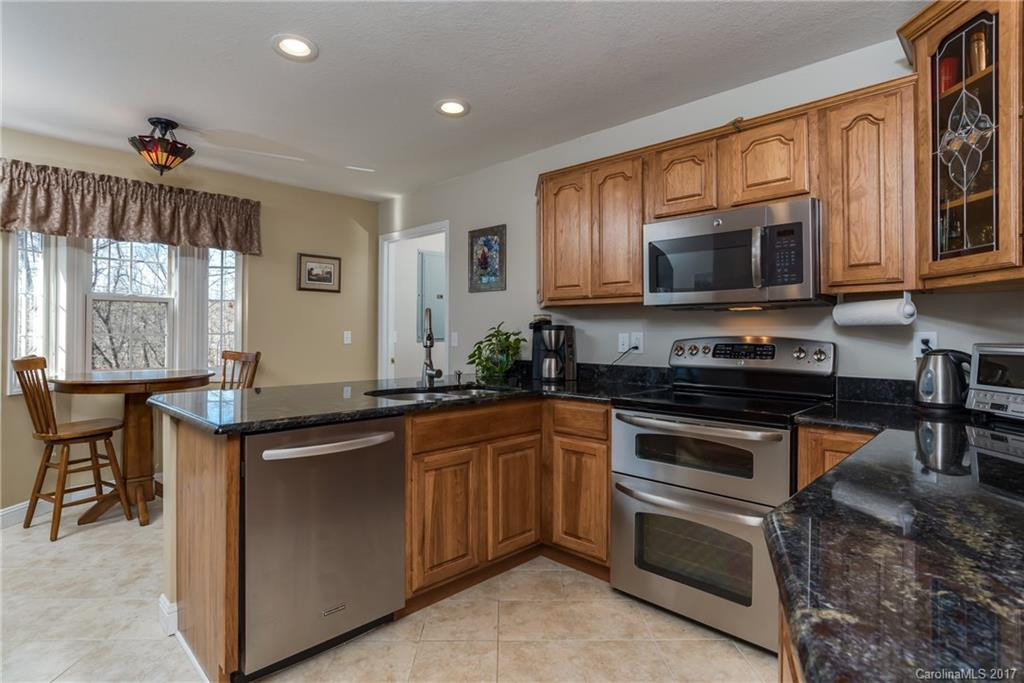640 Laurel Heights Lane - Photo 5