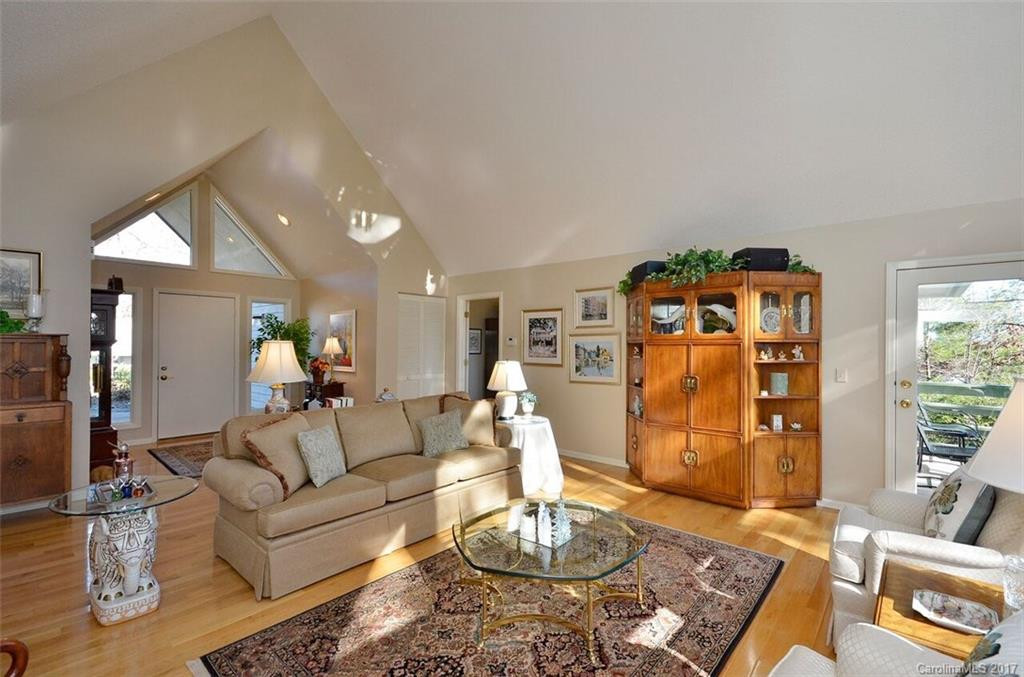 133 Forest View Drive #23, Woodlands Condominium - Photo 2