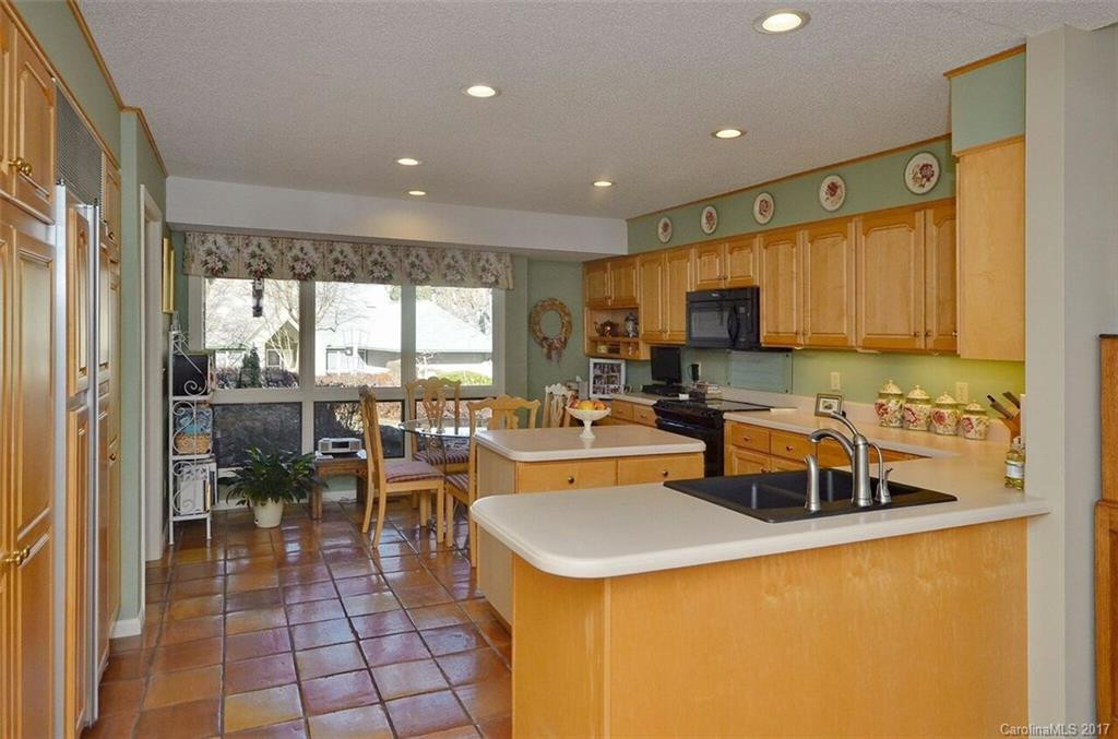 133 Forest View Drive #23, Woodlands Condominium - Photo 7