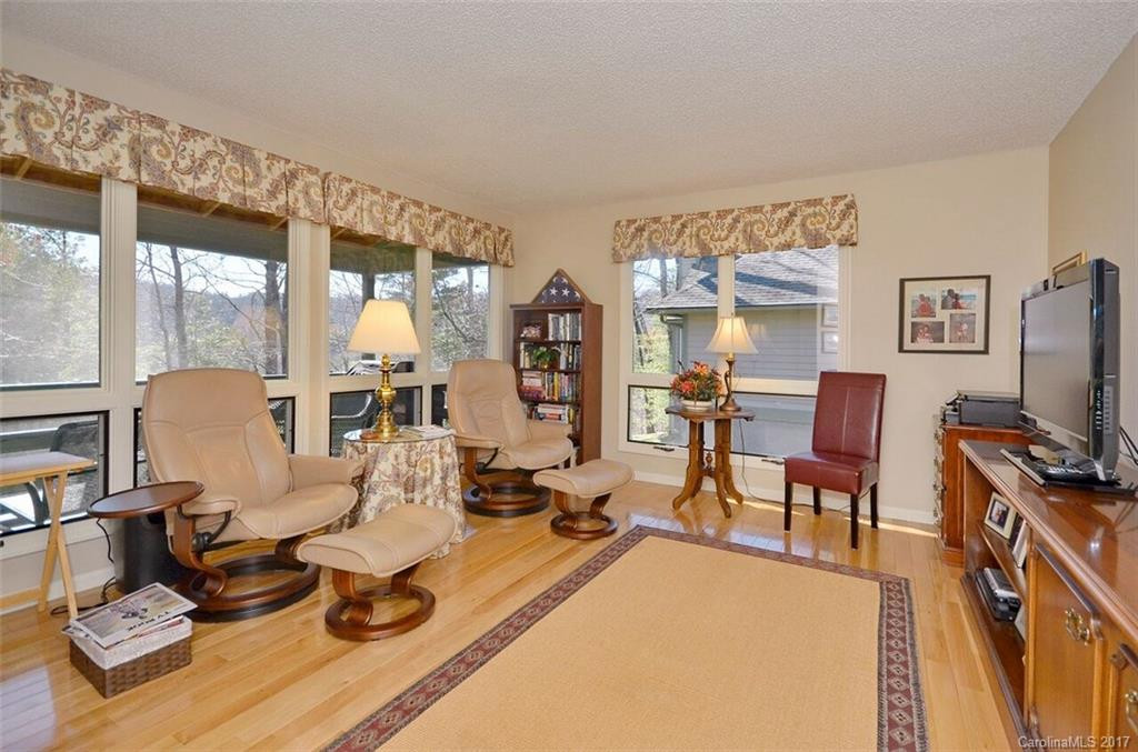 133 Forest View Drive #23, Woodlands Condominium - Photo 9