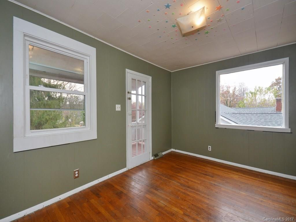110 Fairfax Avenue - Photo 12