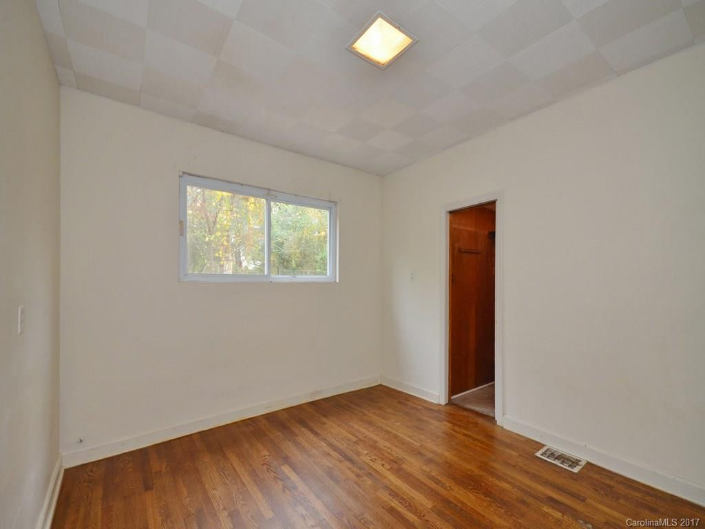110 Fairfax Avenue - Photo 7