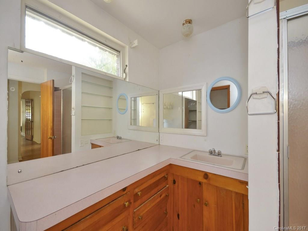 110 Fairfax Avenue - Photo 8