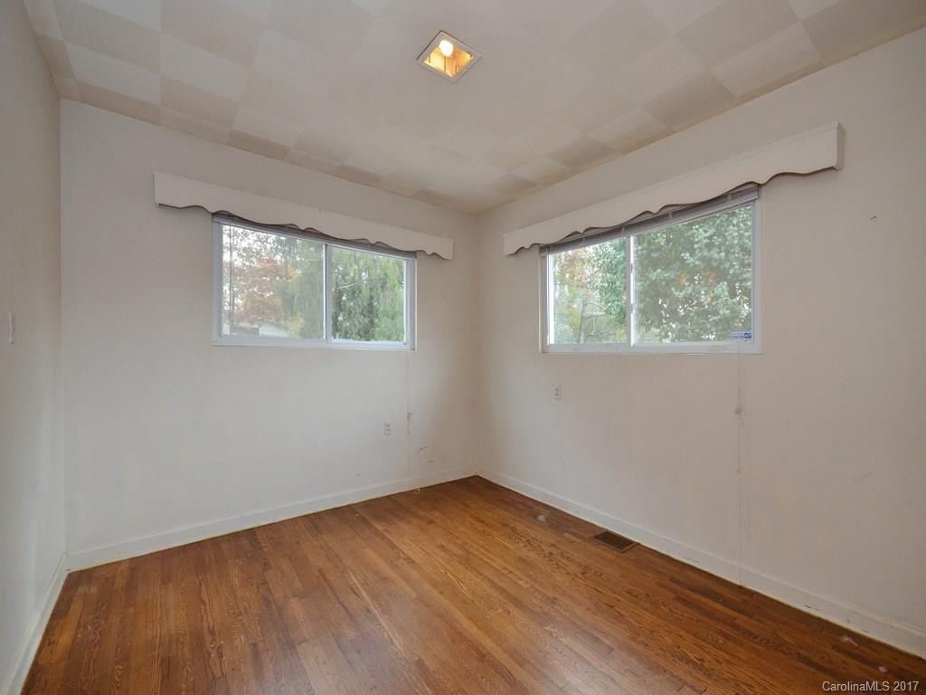 110 Fairfax Avenue - Photo 9