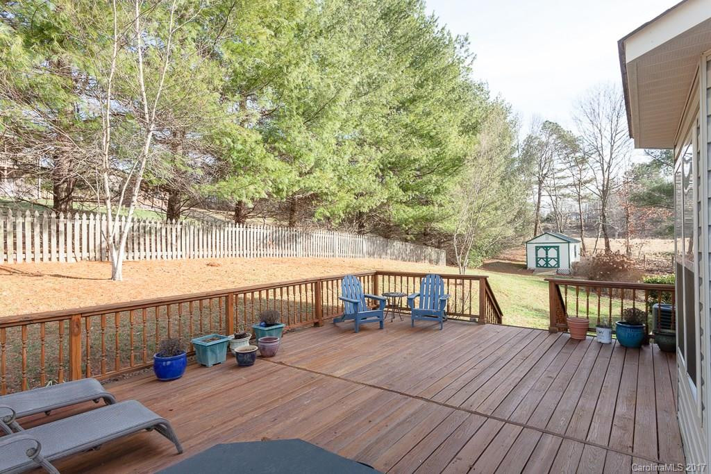 70 Knollview Drive #10 - Photo 22