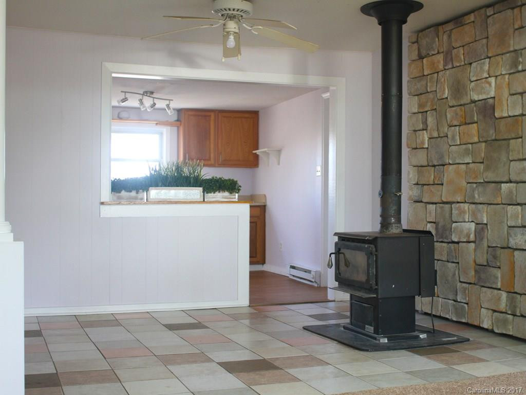 144 Moody Avenue - Photo 9