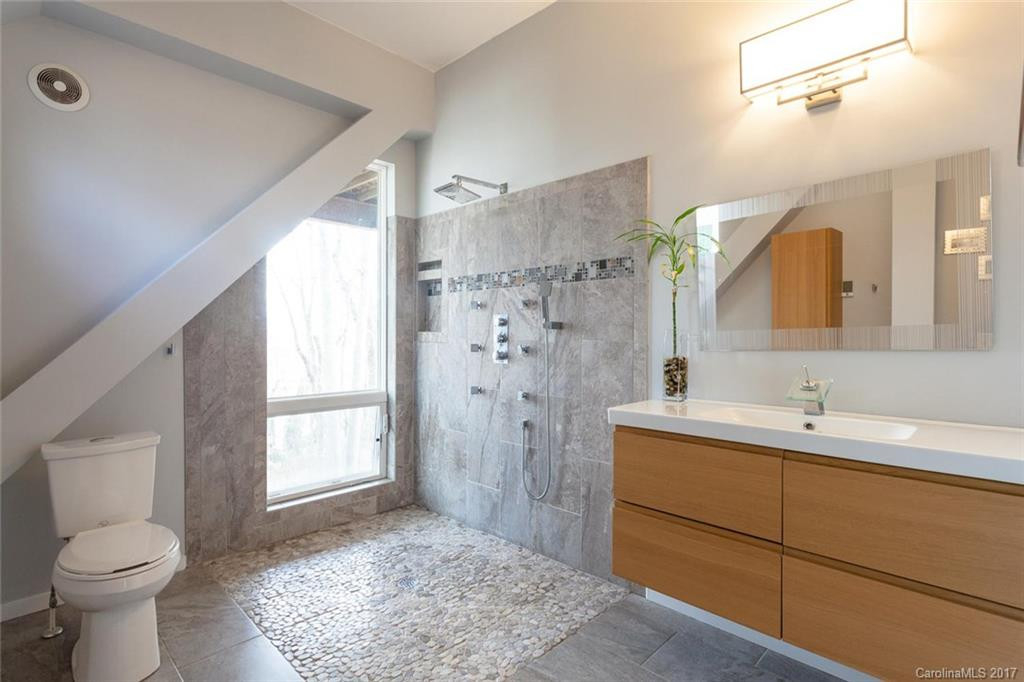 138 Riverview Drive - Photo 13