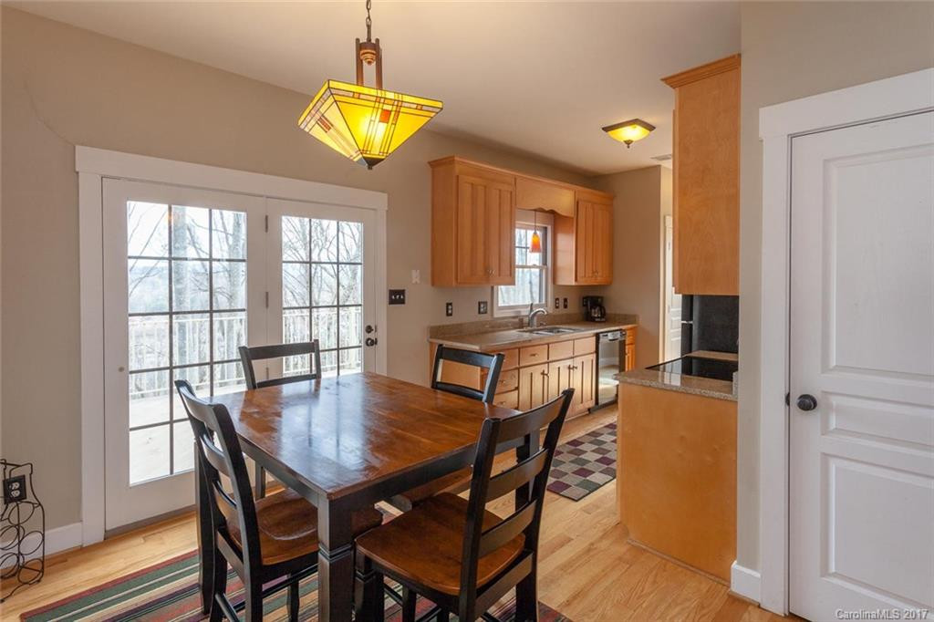 138 Riverview Drive - Photo 19
