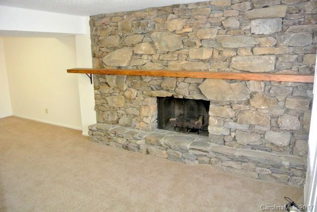 22 Turnberry Drive - Photo 3
