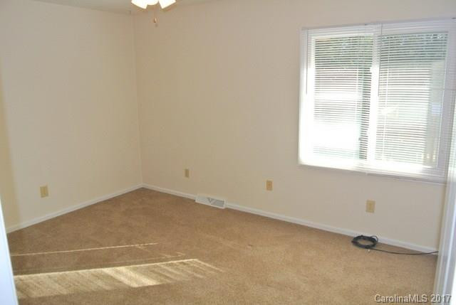 22 Turnberry Drive - Photo 9