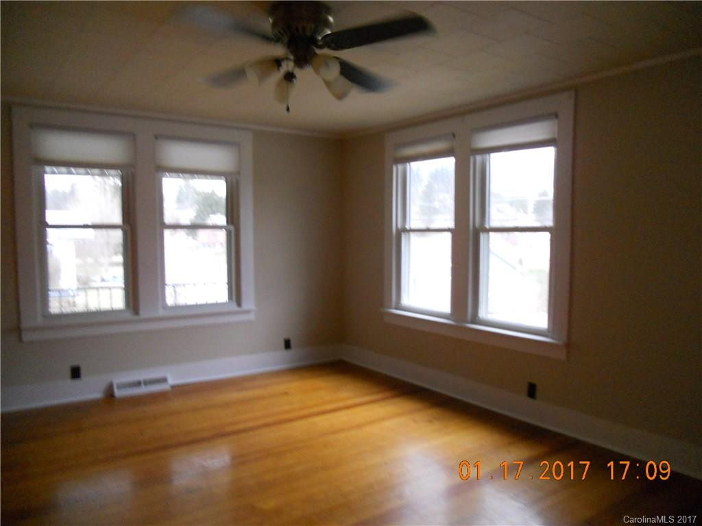 109 Main Street - Photo 3