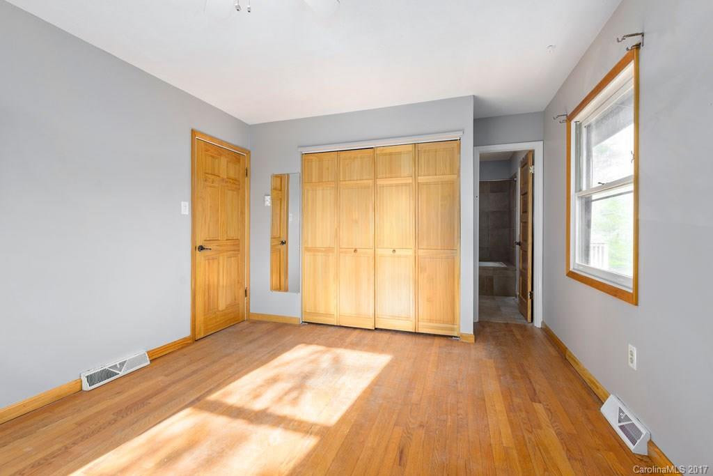 55 Springwood Drive - Photo 10